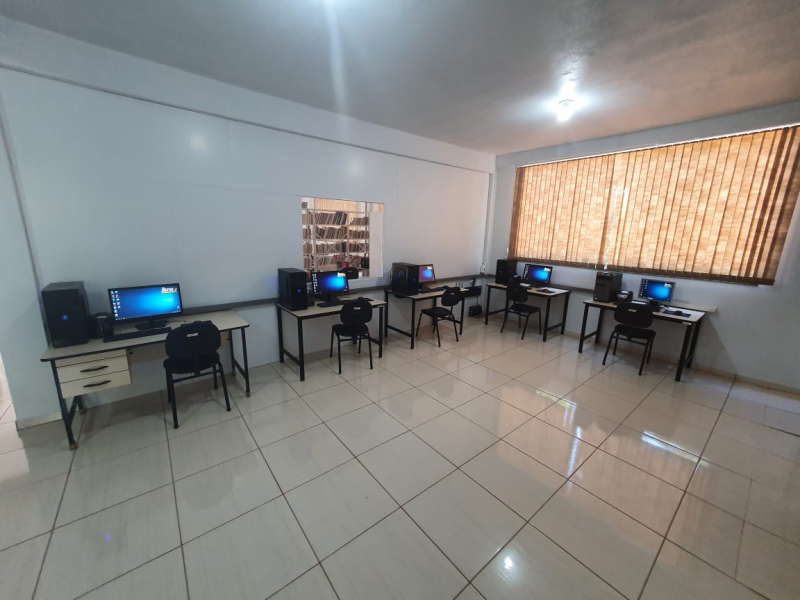 BIBLIOTECA E TELECENTRO MUNICIPAL EM NOVO ENDEREÇO
